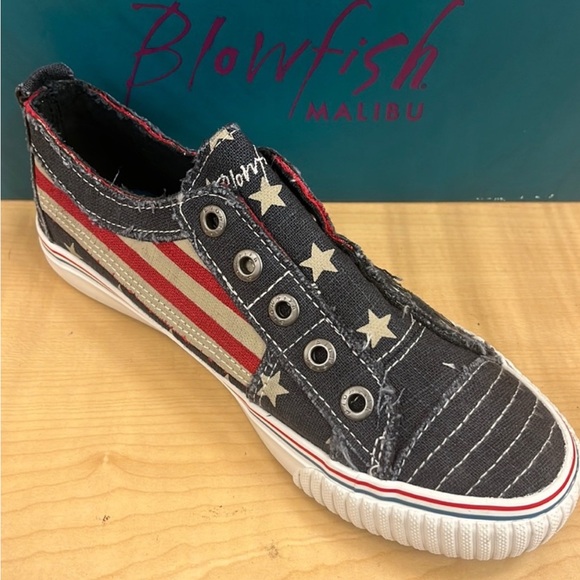 Blowfish Malibu Stars and Stripes Bettie Canvas Slip-On Sneakers Size 9.5 - Picture 1 of 9